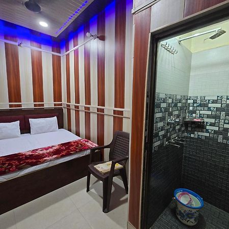 Ramlala Paying Guest House Stay Just 100M From Saryu Ghat, Ayodhya Exterior photo
